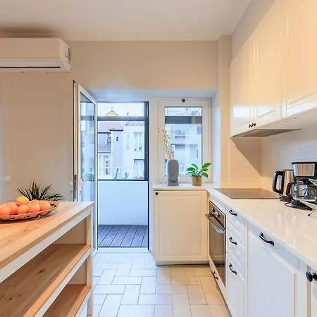 Enjoy Bonfim 2br Renovated By Lovelystay Apartment Porto